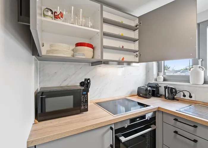 Modern Limpertsberg Studio Near City Center