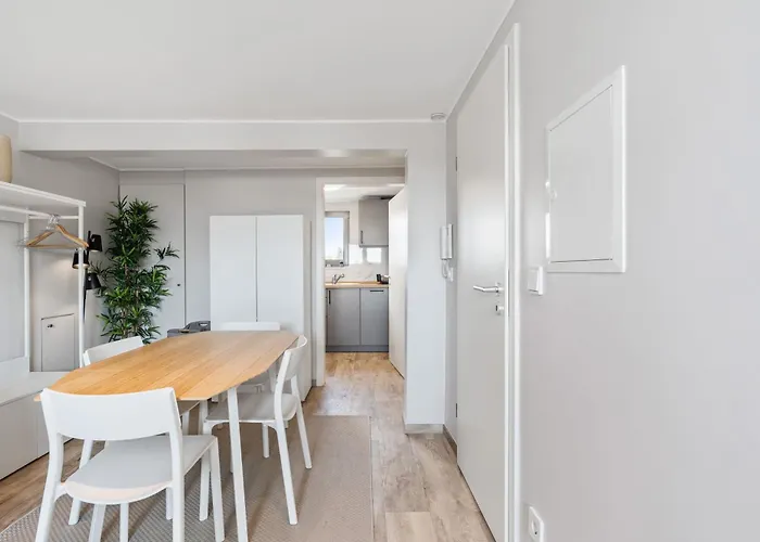 Modern Limpertsberg Studio Near City Center